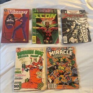 DC Comics Vibrant Comic Set - Vigilante, Icon, Mister Miracle